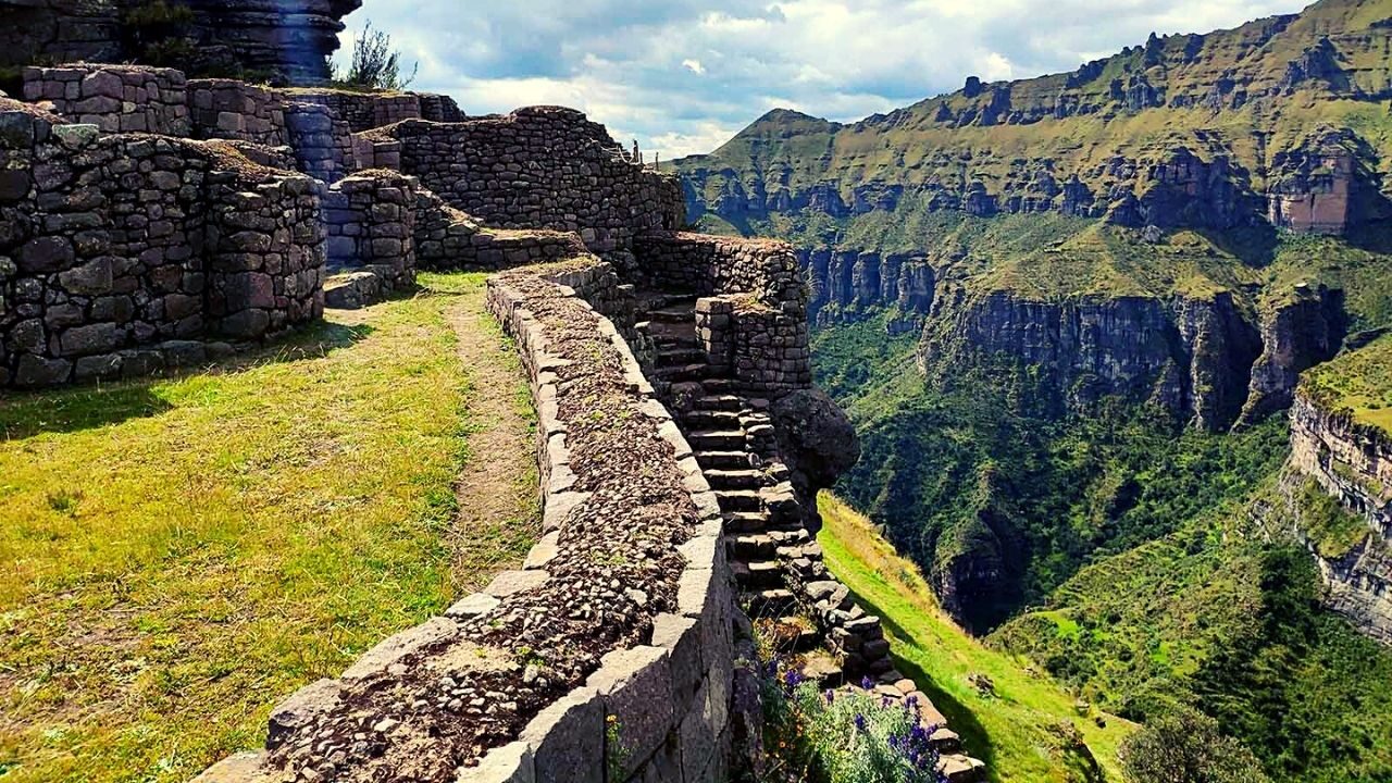 Waqrapukara - Machu Picchu Local Trips (5)